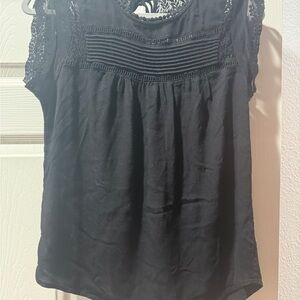 Daniel Rainn Black Cap Sleeve Bib Collar Blouse